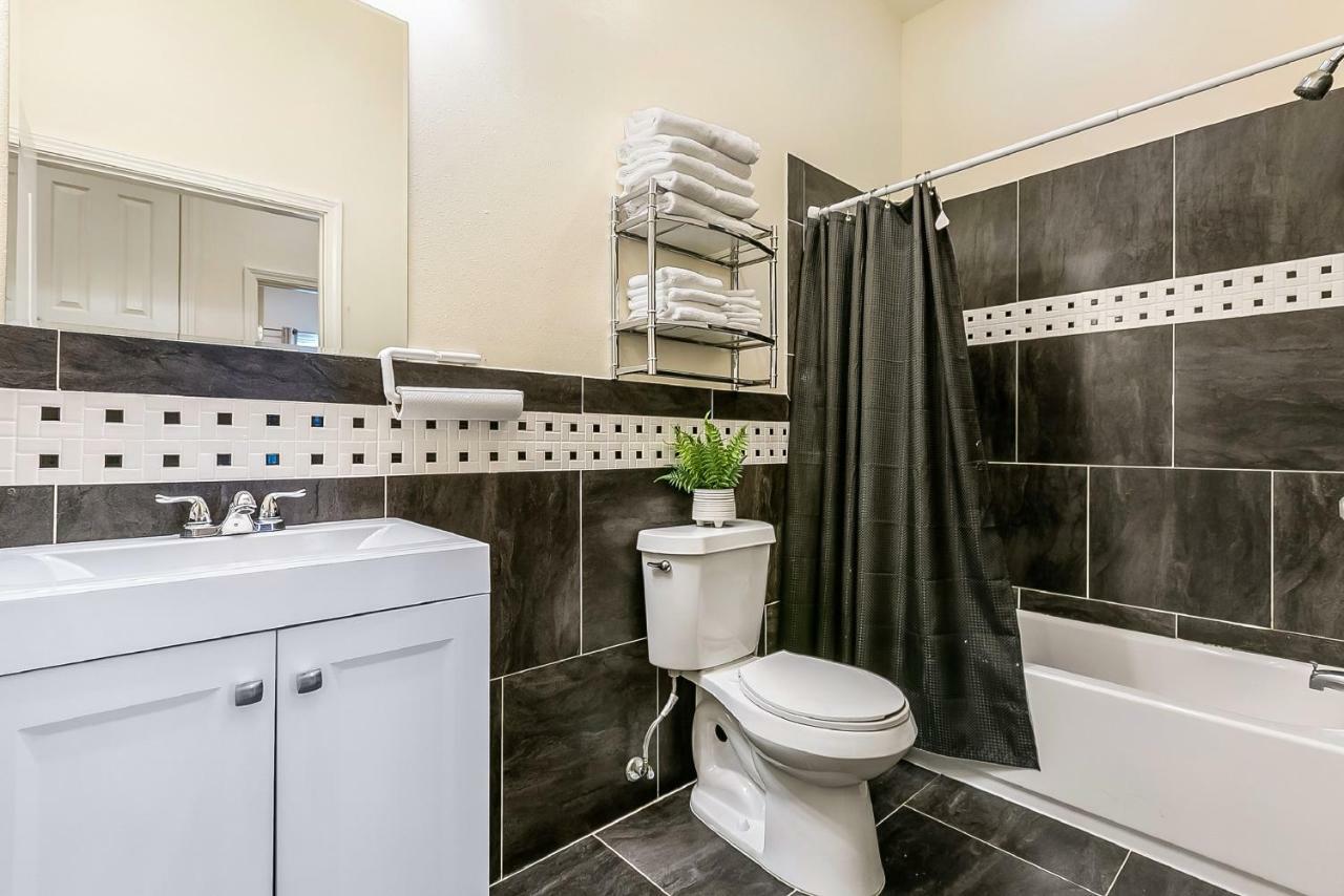 Spacious 3BR/2.5BATH Condo in Great location Nueva Orleans Exterior foto