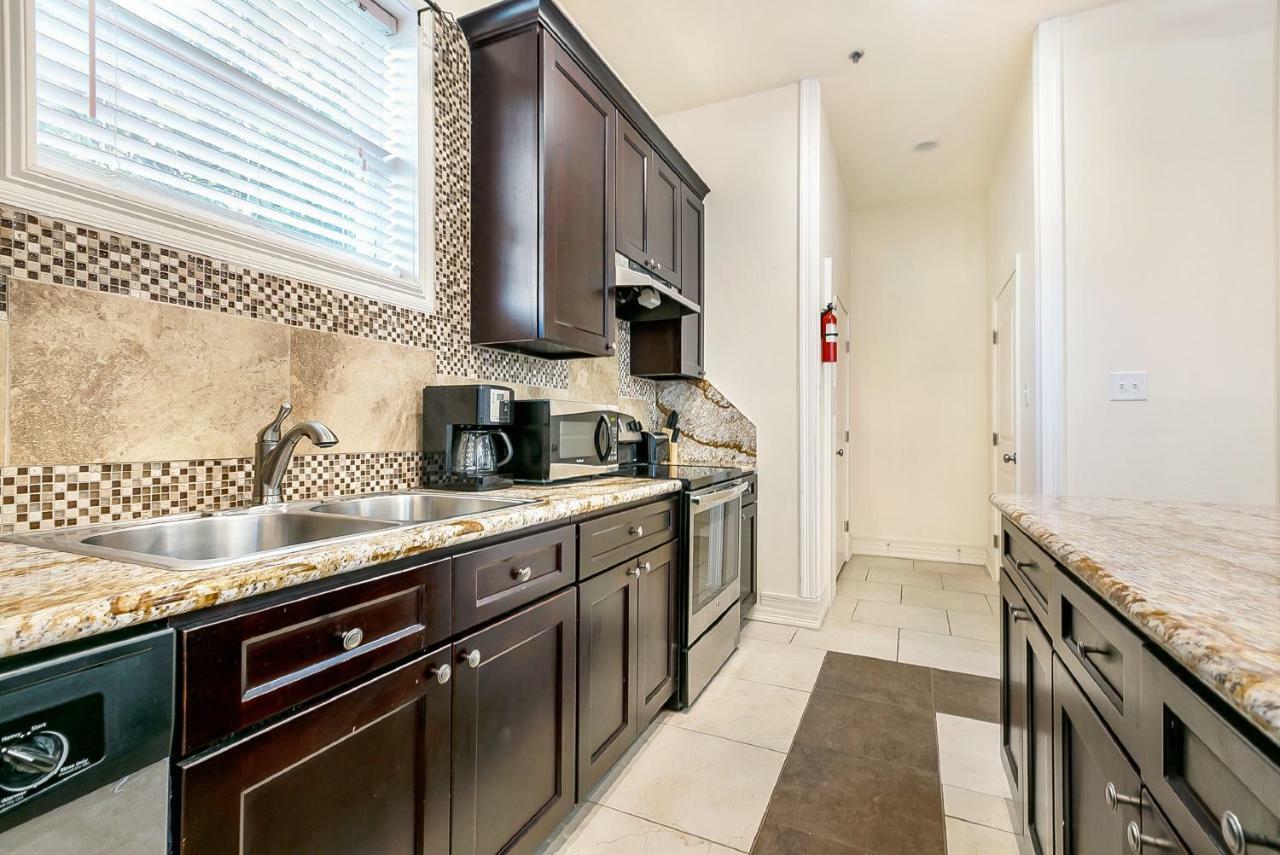 Spacious 3BR/2.5BATH Condo in Great location Nueva Orleans Exterior foto