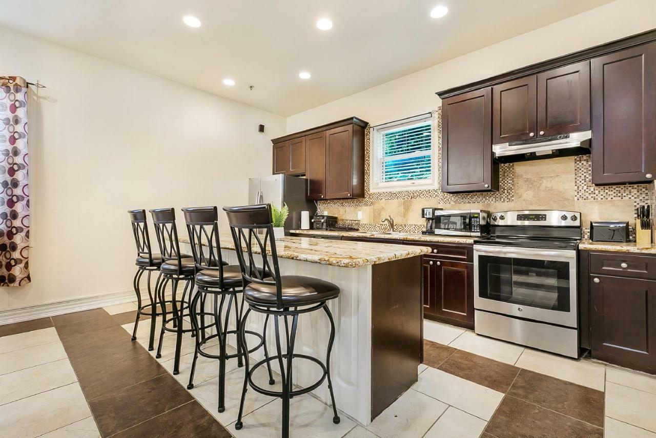 Spacious 3BR/2.5BATH Condo in Great location Nueva Orleans Exterior foto